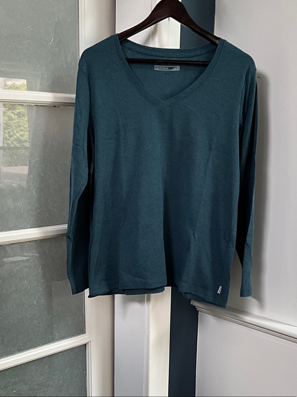 Eddie Bauer Teal V-Neck Long Sleeve Top
